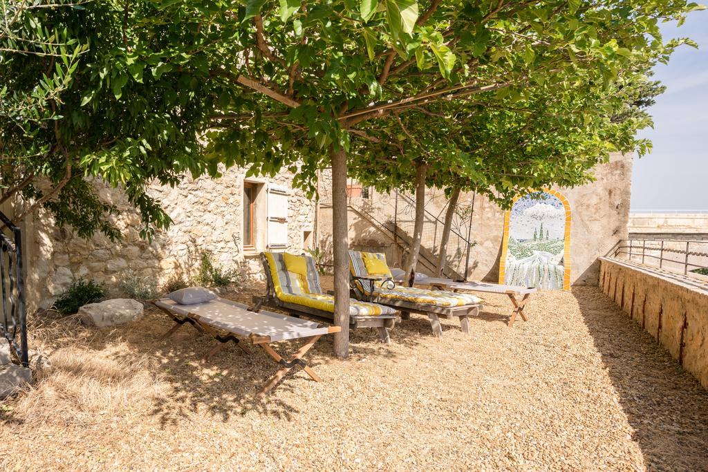 Relais De Tamaroque Bed & Breakfast Portel-des-Corbieres Exterior photo